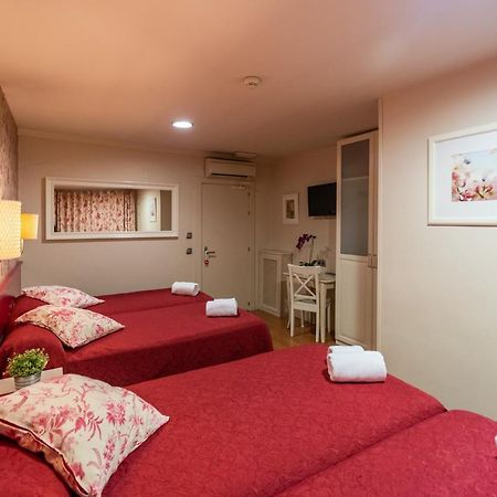 Hostal Matheu Madryt Zewnętrze zdjęcie
