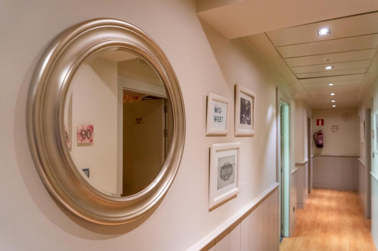 Hostal Matheu Madryt Zewnętrze zdjęcie