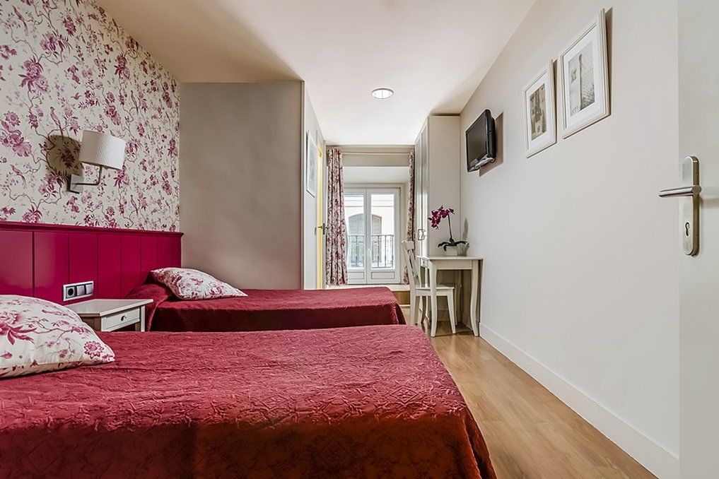 Hostal Matheu Madryt Zewnętrze zdjęcie